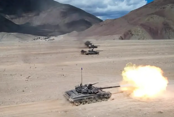 Indian Army Conducts ‘Parvat Prahaar’ Military Exercise in Ladakh (GS Paper 3, Defence)