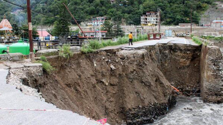 Cloudbursts in Himachal Pradesh (GS Paper 1, Disaster Management)